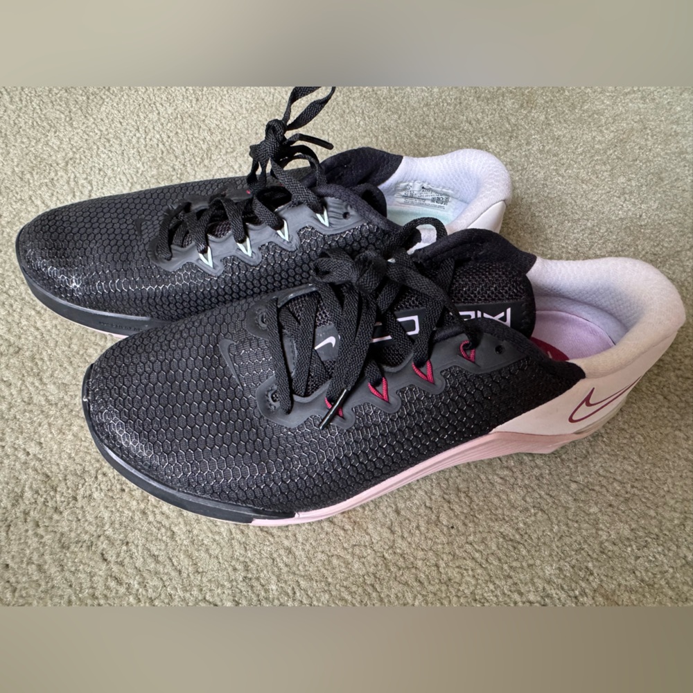 Nike Metcons women's size 9